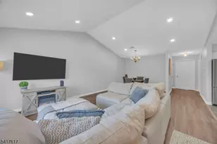 12 Augusta Dr, Clinton Township, NJ 08801 - Photo 5