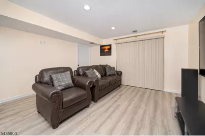 151 Kiel Ave, Butler, NJ 07405 - Photo 17