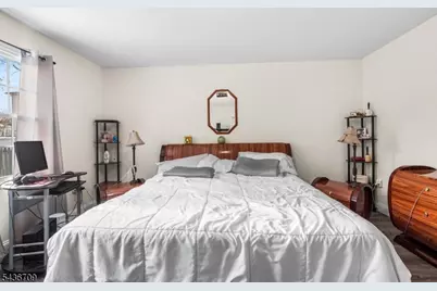 128 Baltimore Ave, Hillside, NJ 07205 - Photo 31