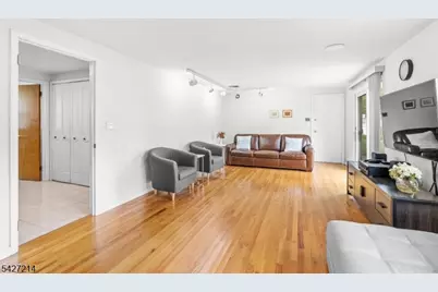 85 Redwood Rd, Springfield, NJ 07081 - Photo 5