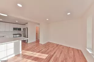 90 Chestnut St, Morristown, NJ 07960 - Photo 9
