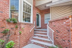 10 Ebersbach Ln, Roseland, NJ 07068 - Photo 3