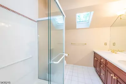 10 Ebersbach Ln, Roseland, NJ 07068 - Photo 15