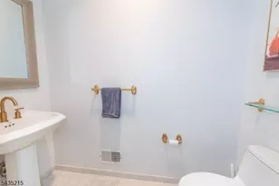 10 Ebersbach Ln, Roseland, NJ 07068 - Photo 13