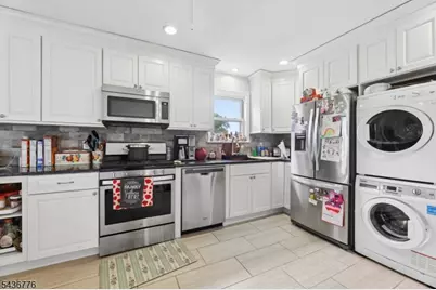 9 Memphis Ave, Nutley, NJ 07110 - Photo 7