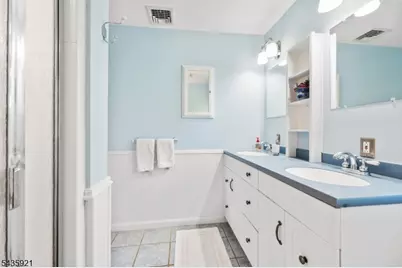 8 Garrett Dr, Raritan Township, NJ 08822 - Photo 35