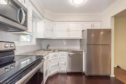 28 Brandywyne Dr, Florham Park, NJ 07932 - Photo 7