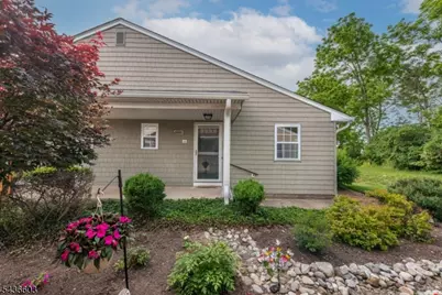 28 Brandywyne Dr, Florham Park, NJ 07932 - Photo 3