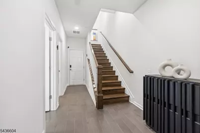 25 Haralson Ct, Livingston, NJ 07039 - Photo 3