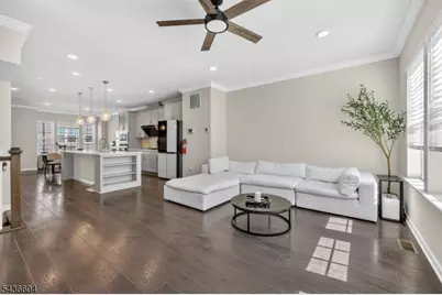 25 Haralson Ct, Livingston, NJ 07039 - Photo 9