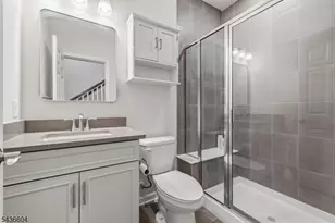 25 Haralson Ct, Livingston, NJ 07039 - Photo 7
