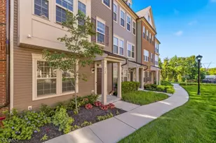 25 Haralson Ct, Livingston, NJ 07039 - Photo 1