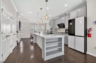 25 Haralson Ct, Livingston, NJ 07039 - Photo 11