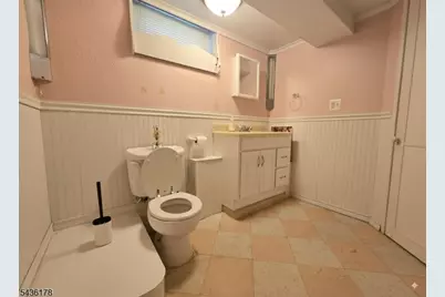 304 Henry St, Hasbrouck Heights, NJ 07604 - Photo 25