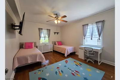 304 Henry St, Hasbrouck Heights, NJ 07604 - Photo 11