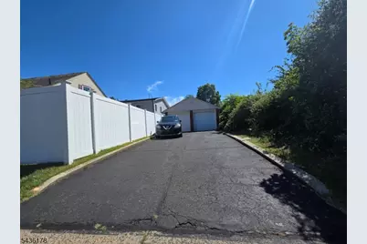 304 Henry St, Hasbrouck Heights, NJ 07604 - Photo 29