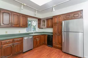 44 Adelphia Rd, Parsippany, NJ 07054 - Photo 13