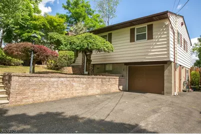 44 Adelphia Rd, Parsippany, NJ 07054 - Photo 3