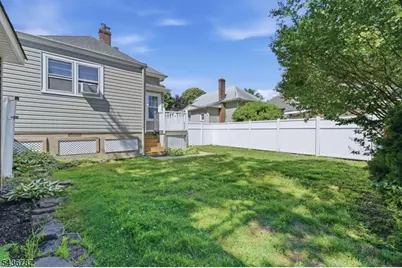 219 Magie Ave, Roselle Park, NJ 07204 - Photo 27