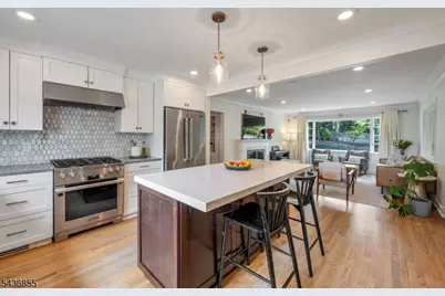 496 Lincoln Ave, Ridgewood, NJ 07450 - Photo 9