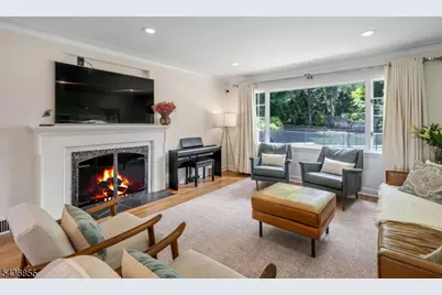 496 Lincoln Ave, Ridgewood, NJ 07450 - Photo 3