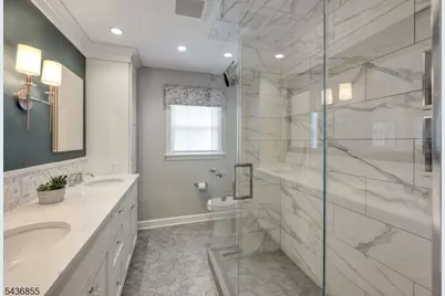496 Lincoln Ave, Ridgewood, NJ 07450 - Photo 17