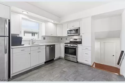 162 Washington St, Berkeley Heights Township, NJ 07922 - Photo 15