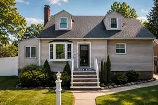 341 Huntington Rd, Union Township, NJ 07083 - Photo 1