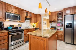 62 Trocha Ave, Livingston Twp., NJ 07039 - Photo 7