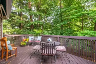 62 Trocha Ave, Livingston Twp., NJ 07039 - Photo 21