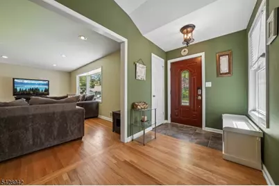 50 Newbrook Ln, Springfield, NJ 07081 - Photo 5