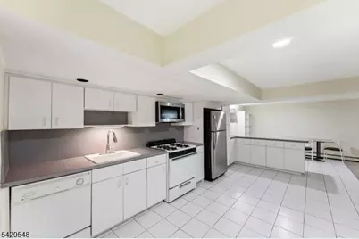767 Kingsland Ave, Ridgefield, NJ 07657 - Photo 25