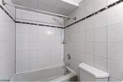 767 Kingsland Ave, Ridgefield, NJ 07657 - Photo 33