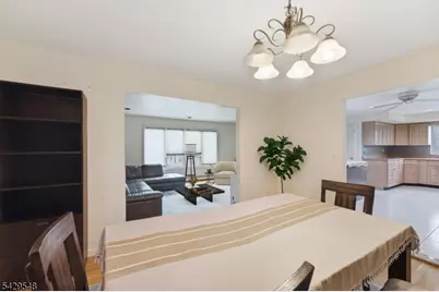 767 Kingsland Ave, Ridgefield, NJ 07657 - Photo 5