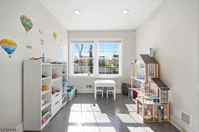 538 W Broad St, Westfield, NJ 07090 - Photo 5