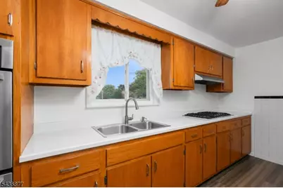 300 Watson Ave, Plainfield, NJ 07062 - Photo 15