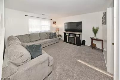 71 Clover Hill Dr, Mount Olive, NJ 07836 - Photo 11