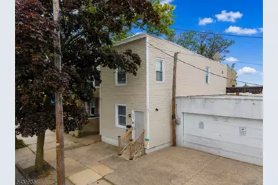 409 Ogden Pl, Perth Amboy, NJ 08861 - Photo 1