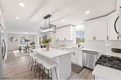 128 Big Piece Rd, Fairfield, NJ 07004 - Photo 3
