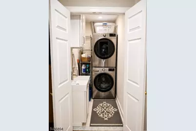 286 N Livingston Ave, Livingston, NJ 07039 - Photo 19