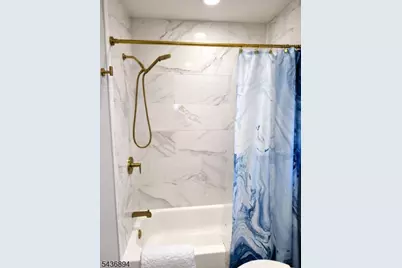 286 N Livingston Ave, Livingston, NJ 07039 - Photo 17