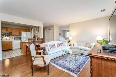 290 Potomac Dr Ondo, Bernards Township, NJ 07920 - Photo 3