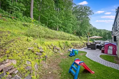 45 Molly Stark Dr, Morris Township, NJ 07960 - Photo 21
