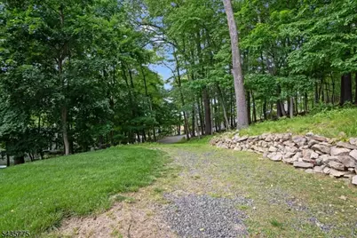 45 Molly Stark Dr, Morris Township, NJ 07960 - Photo 23