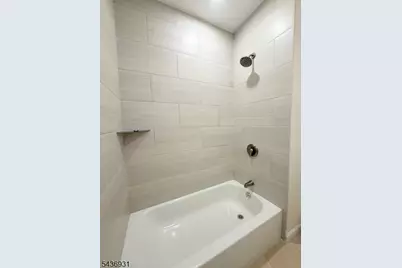 356 Carnegie Pl, Union Township, NJ 07088 - Photo 5