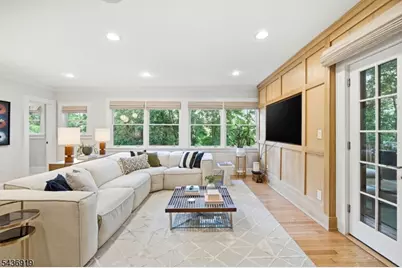 35 Sherman Pl, Morristown, NJ 07960 - Photo 17