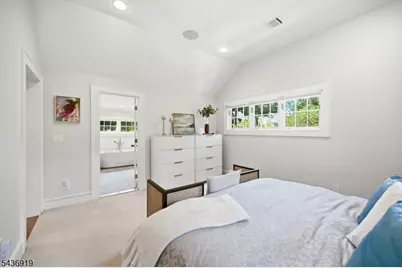 35 Sherman Pl, Morristown, NJ 07960 - Photo 23