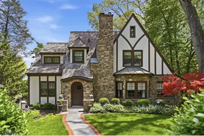 35 Sherman Pl, Morristown, NJ 07960 - Photo 1