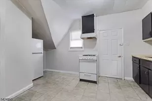 94 Manchester Ave, Paterson, NJ 07502 - Photo 11