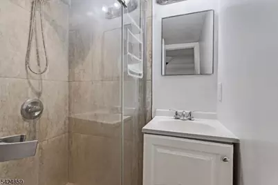 94 Manchester Ave, Paterson, NJ 07502 - Photo 17